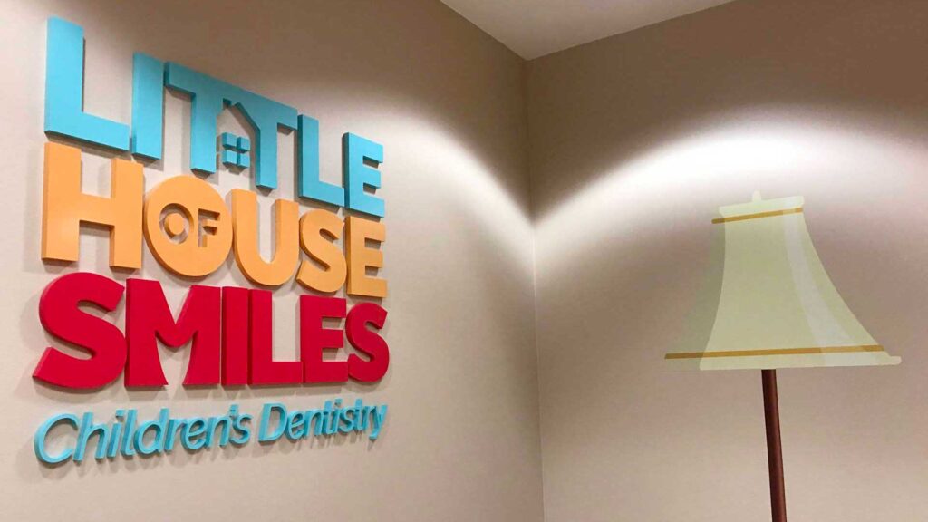 Little House of Smiles Pediatric Dentistry entry sign